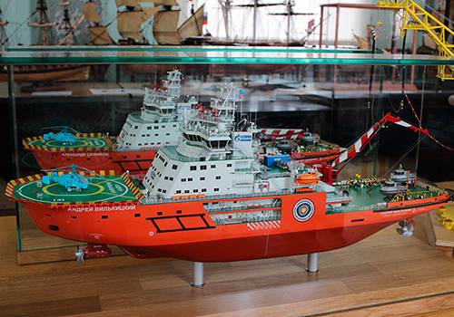 170 моделей судов и кораблей состязаются в Петербурге за Кубок университетов