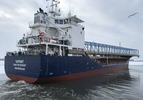 Волжское пароходство доставило негабаритное оборудование для морского терминала в Ленобласти