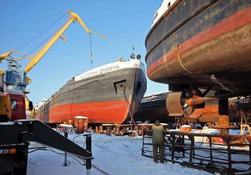 Волжское пароходство приступило к межнавигационному ремонту флота