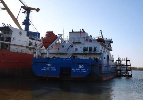Нефтеналивной танкер  'Сиг' будет отремонтирован на ССРЗ 'Мидель'