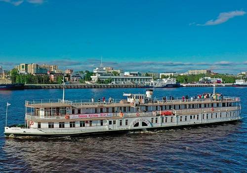 ЦС 'Звёздочка' начал юбилейную навигацию старейшего судна России