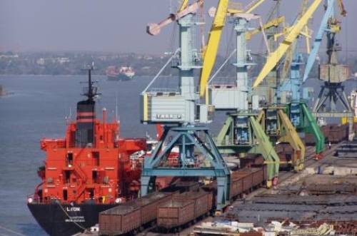 Грузооборот морских портов России за пол года составил почти 395 млн т