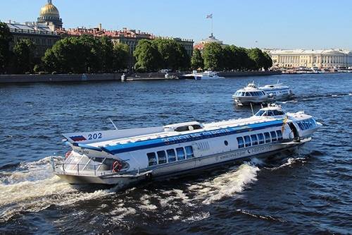 В Петербурге пройдут Фестиваль ледоколов и парад 'Метеоров'
