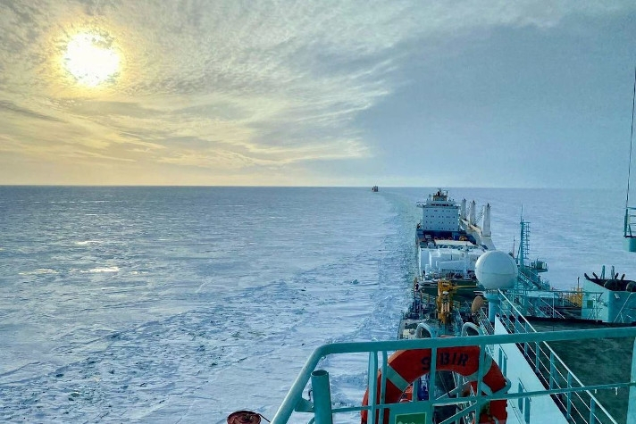 Таможенники подвели итоги работы маршрута 'Арктический экспресс №1' в летне-осеннюю навигацию