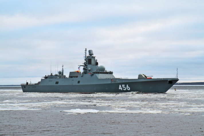 Фрегат 'Адмирал Головко' прибыл на Северный флот для прохождения госиспытаний