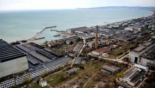 Феодосийский судостроительный завод 'Море' перейдёт под контроль 'Калашникова'