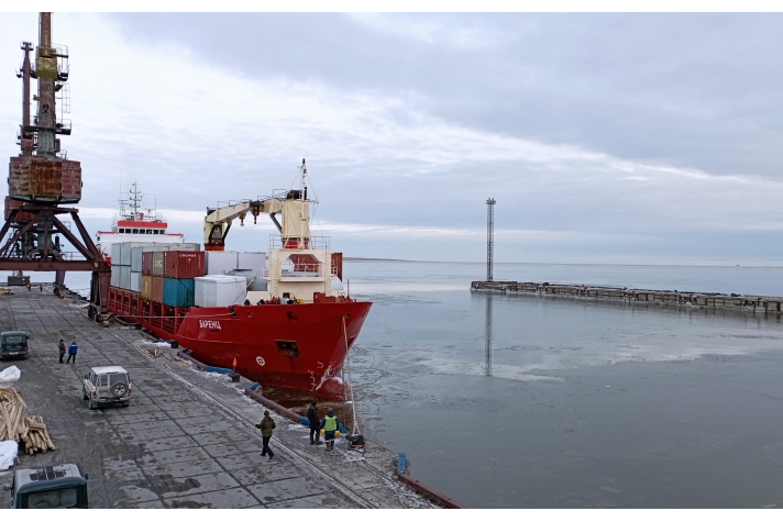 В Якутии обсудили развитие морского порта Тикси