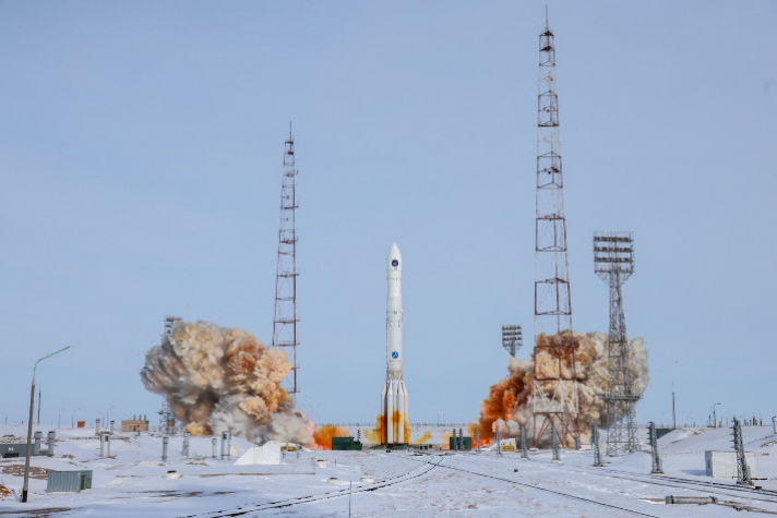 'Роскосмос' определил оператора спутниковой системы широкополосной связи для Севморпути