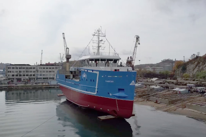 На Дальнем Востоке завершилось строительство краболовного судна 'Капитан'