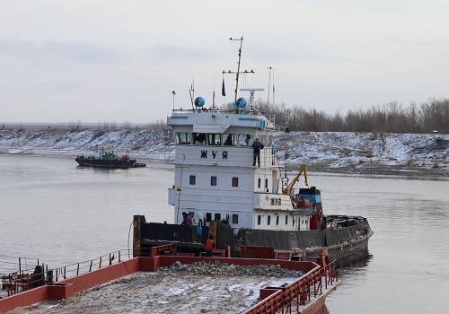 ПАО 'ЛОРП' возвращает суда в порты приписки после закрытия навигации