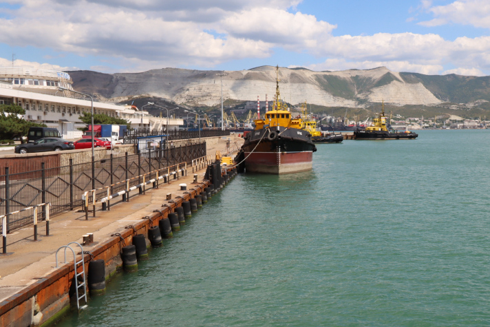 В порту Новороссийск зафиксирована утечка нефти