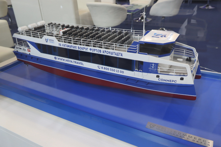 Прогулочный катамаран проекта 'Соммерс' может перейти на СПГ