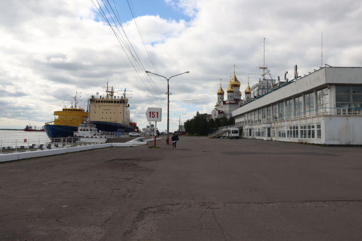 Порт Архангельск может войти в программу льготных регулярных перевозок по СМП