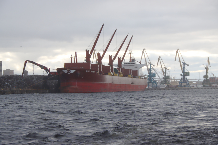 За девять месяцев 2025 года грузооборот морских портов России сократился на 2,3%