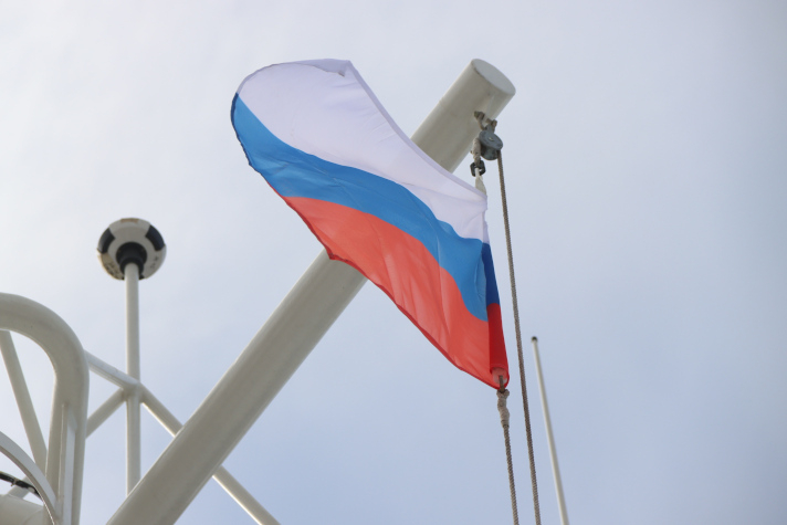 Очередь на переход под флаг РФ насчитывает до 1 тысячи судов, в основном крупных танкеров – Минтранс