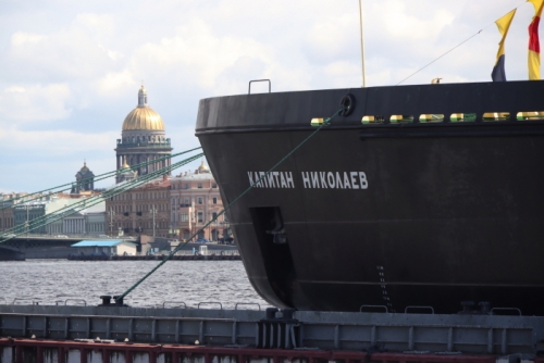 Ледокол 'Капитан Николаев' пройдет текущий ремонт