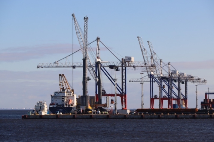 За восемь месяцев грузооборот морских портов России вырос на 0,1%