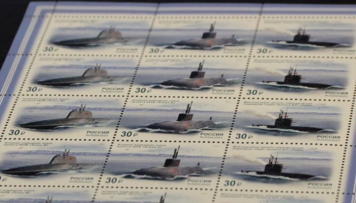 Подводные лодки четвертого поколения увековечили на почтовых марках