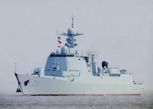 В Китае спустили на воду четырнадцатый эсминец проекта 052D