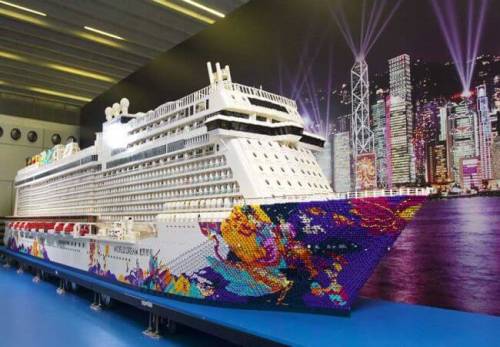В мире построено самое большое LEGO-судно