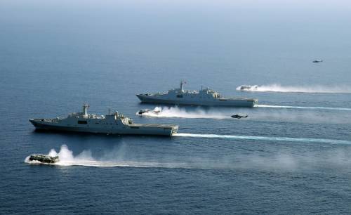 Китайский флот получил 15-й военный корабль в этом году
