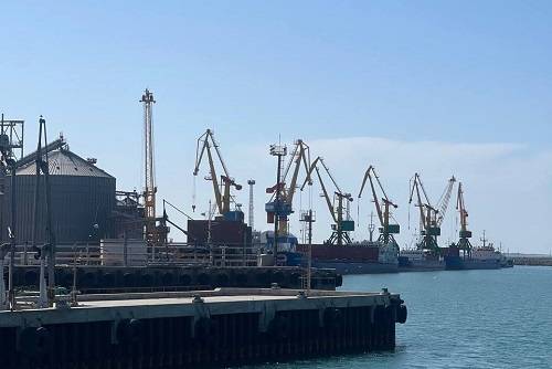 Казахстан наращивает грузооборот через порты на Каспии