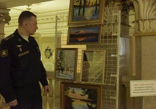 В Военно-морской академии проходит выставка художников-маринистов
