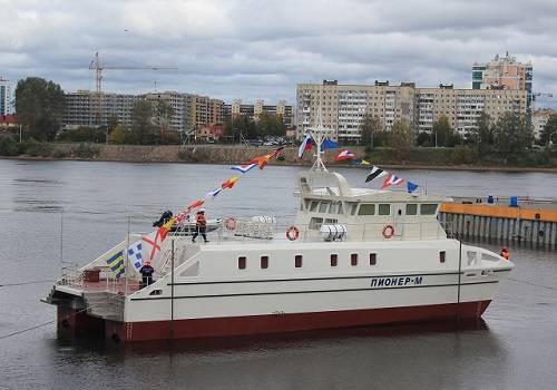НИС 'Пионер-М' отправится из Петербурга в Севастополь в мае