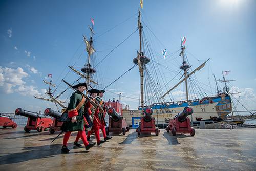 На корабле 'Полтава' отметят День Балтийского флота
