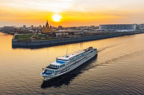 'ВодоходЪ' открывает речную навигацию из Санкт-Петербурга