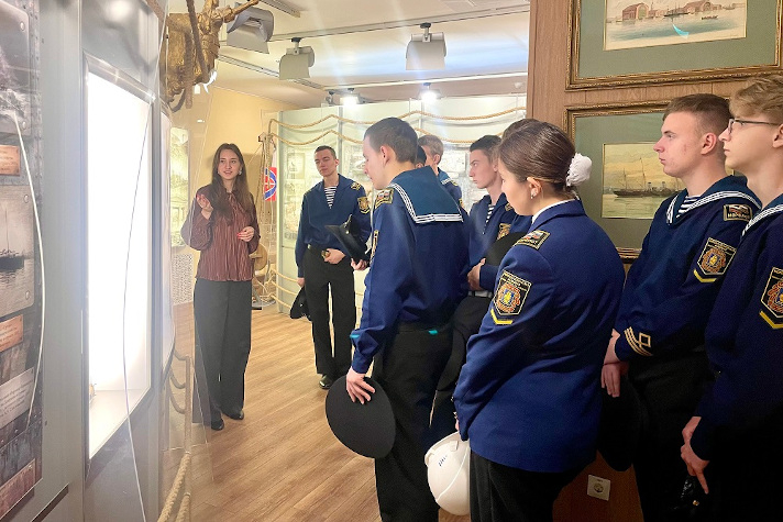 Адмиралтейские верфи приняли более 150 представителей петербургской молодёжи в рамках 'Недели без турникетов'