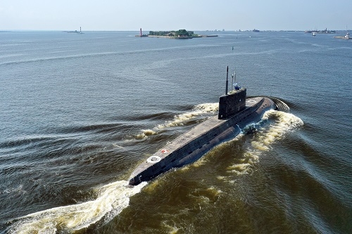 Две подводные лодки Адмиралтейских верфей примут участие в Главном военно-морском параде