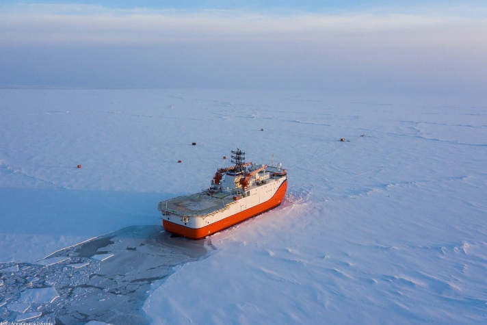 За 13 месяцев работы ЛСП 'Северный полюс' преодолела более 3,5 тысяч км в высоких широтах