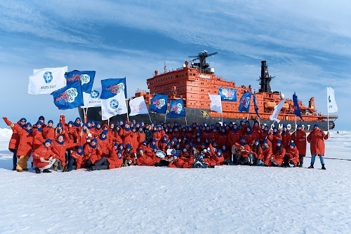 Экспедиция 'Ледокол открытий' вернулась с Северного полюса