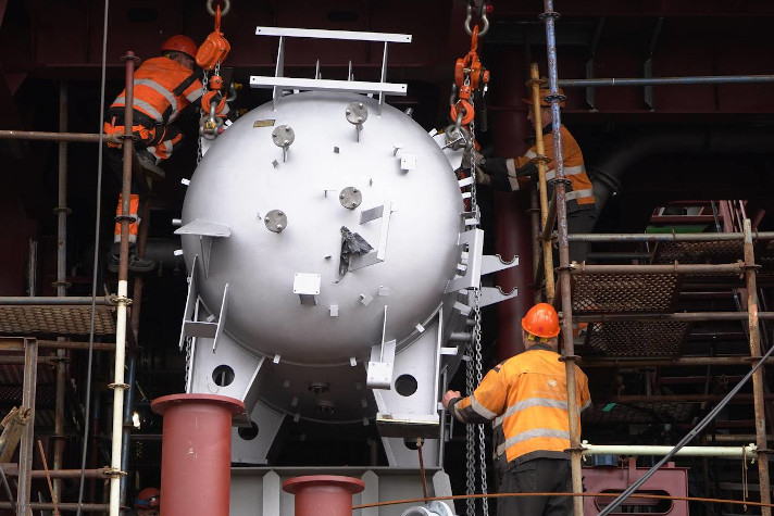 На Балтийском заводе ОСК установили парогенераторы низкого давления на атомный ледокол 'Ленинград'