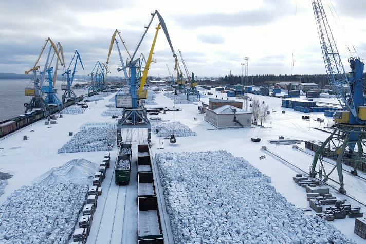 Лесосибирский порт переработал более 800 тысяч тонн грузов