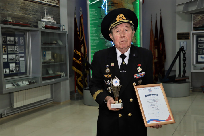 Ветерану Енисейского речного пароходства вручили премию 'Человек труда'