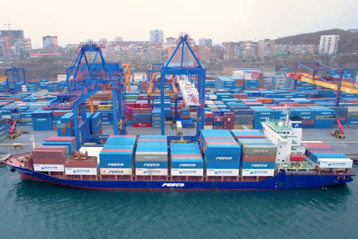 Владивостокский морской торговый порт принял партию новых рефконтейнеров