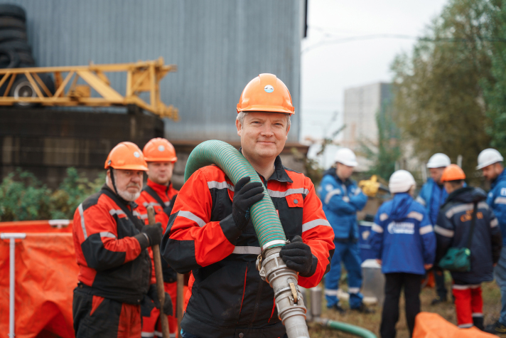 Сотрудники 'Газпромнефть-СМ' отработали ликвидацию разлива нефтепродуктов