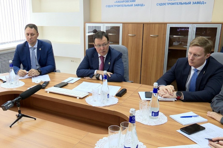 Региональные власти намерены обеспечить загрузку Хабаровского судостроительного завода