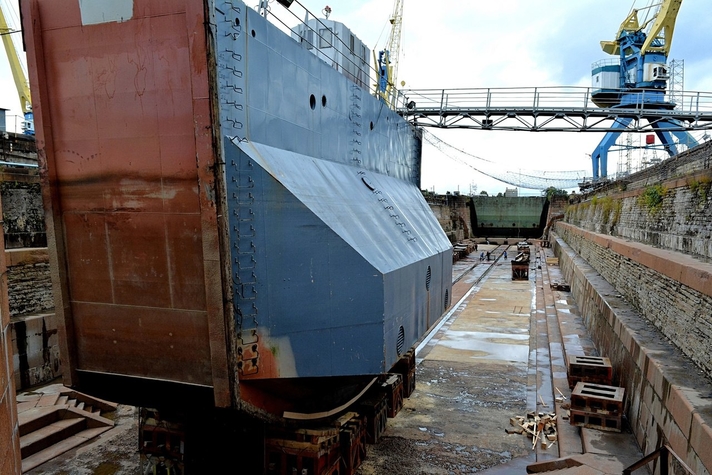 На Кронштадтском морзаводе начался ремонт баотопорта дока имени Сургина