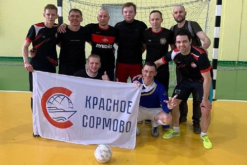 Сурдлимпийцы 'Красного Сормова' победили в областных соревнованиях по мини-футболу и волейболу