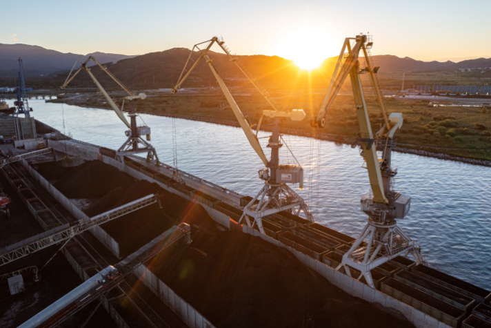 Находкинский 'Малый порт' увеличил грузооборот на 9,3%