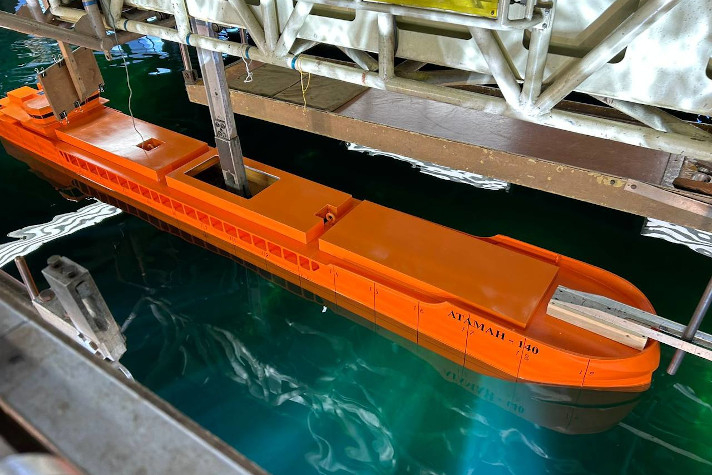 'МИЦ СПб' представил проекты танкера-химовоза и универсального сухогруза