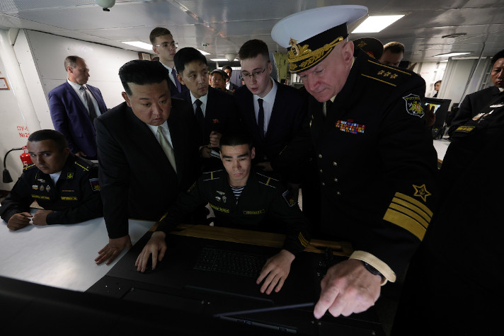 Северокорейский лидер ознакомился с фрегатом 'Маршал Шапошников'