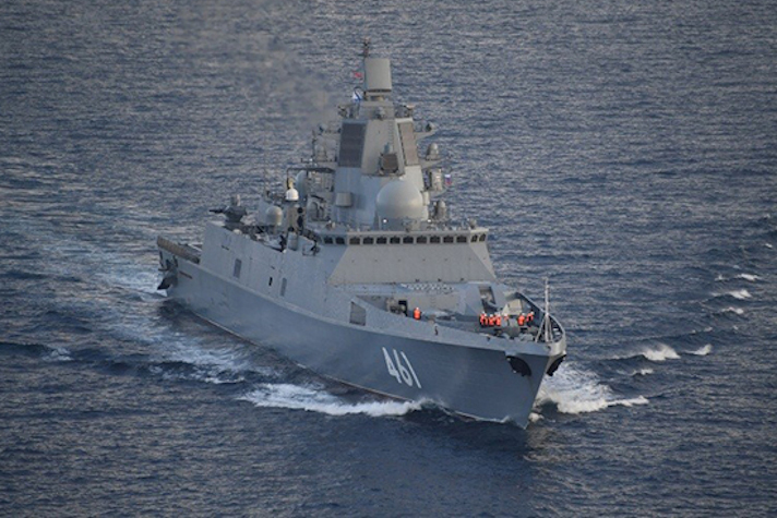 Фрегат 'Адмирал флота Касатонов' вернулся в Североморск после технического обслуживания