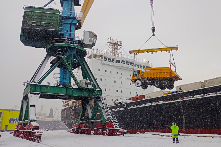 Мурманский морской торговый порт нарастил перевалку каботажных грузов
