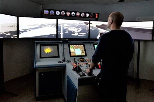 Морской УТЦ 'Макаровки' получил свидетельство на подготовку экипажей судов в полярных водах