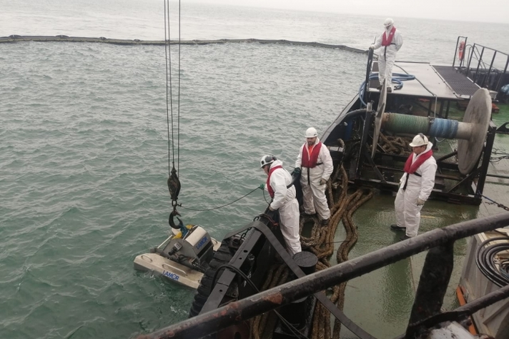 В Охотском море прошли учения по ликвидации разливов нефти