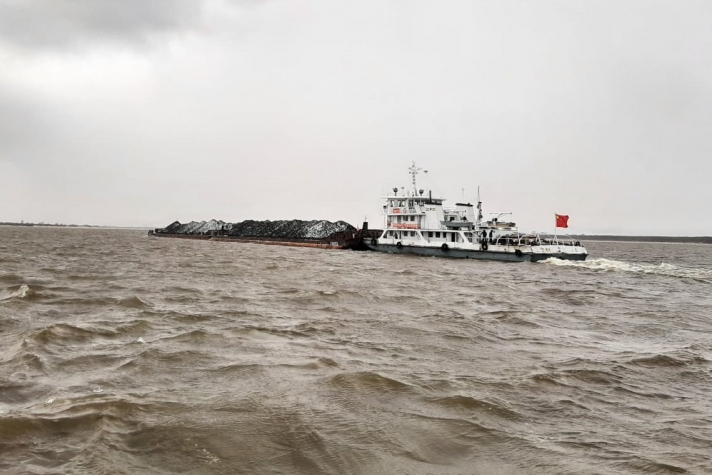 Администрация 'Амурводпуть' закрыла грузовое речное сообщение с КНР